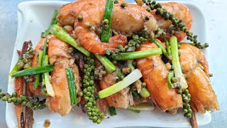 បង្កងឆាម្រេចខ្ចី / Stir fry prawns with green  pepper / ? ? ?