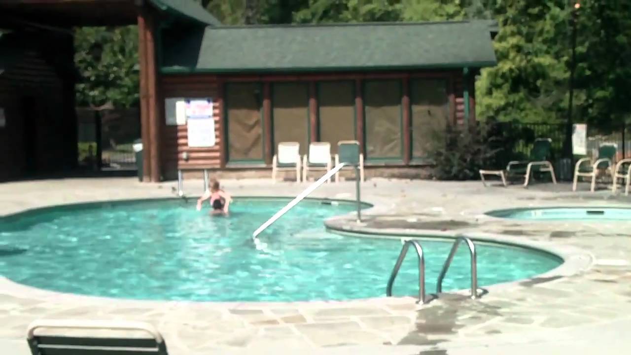 Gatlinburg Falls Parkview Resort Map Hawaiian Joe: Gatlinburg Falls Parkview Resort Pool - Youtube