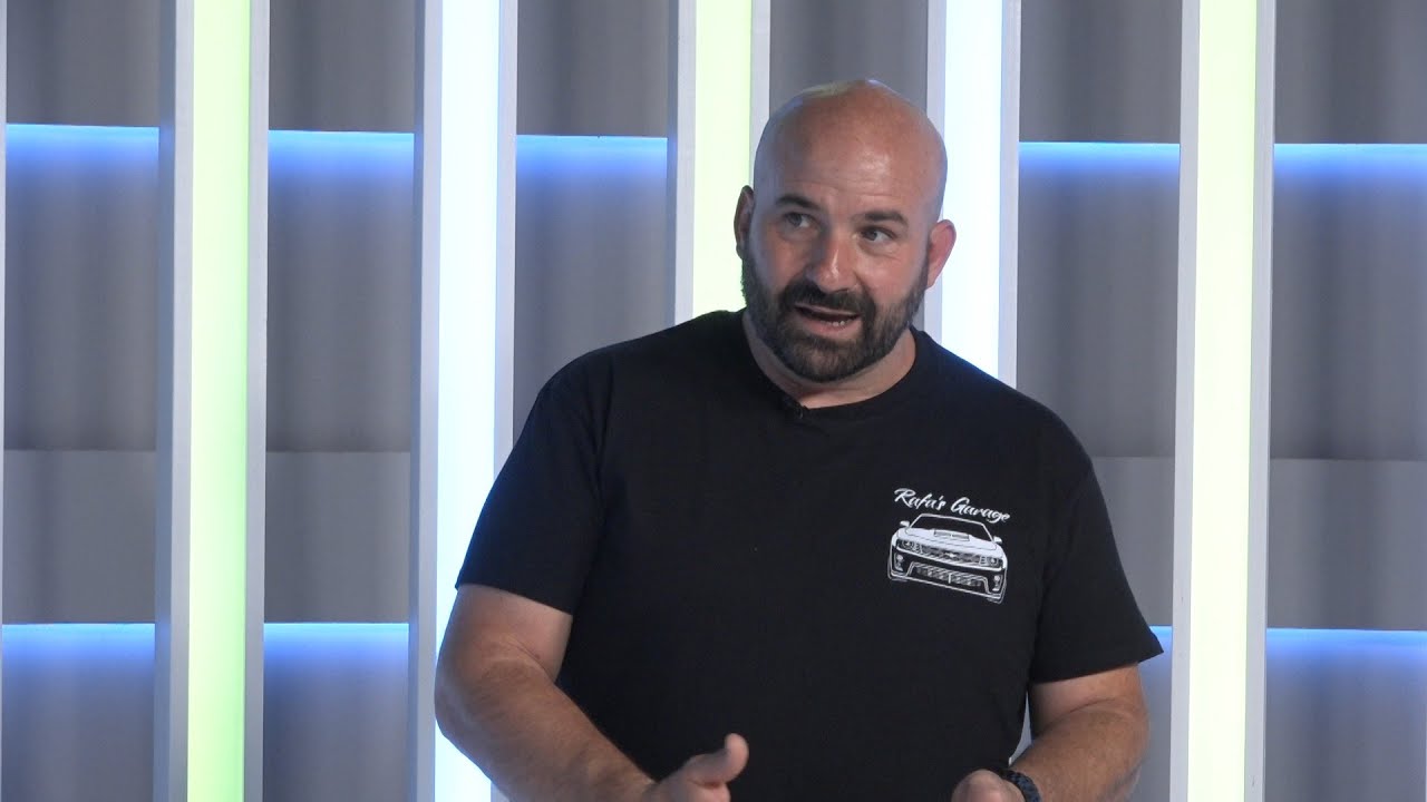 Rafa's Garage, un mecànic influencer de Masquefa - YouTube