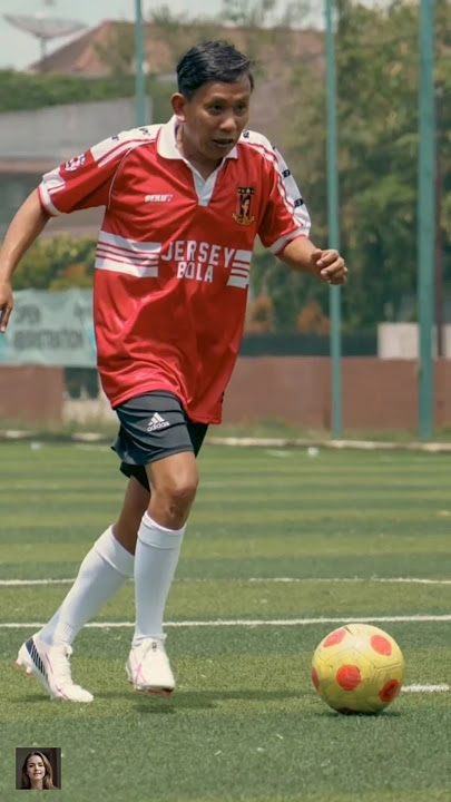 Fanny Fadillah Menyesal Telah Membagikan Koleksi Jerseynya