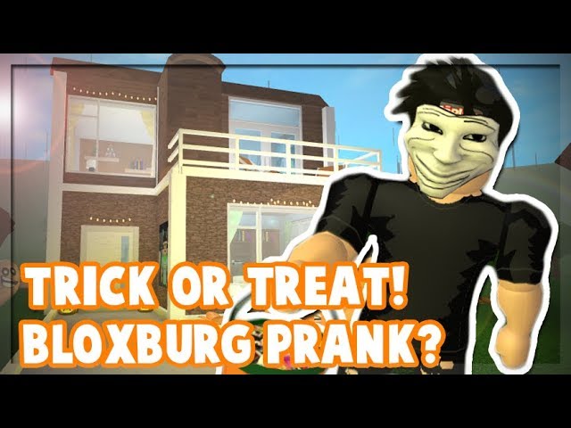 Bloxburg Trick Or Treating As A Burglar Prank Youtube - ding dong ditching prank in roblox youtube pranks ding
