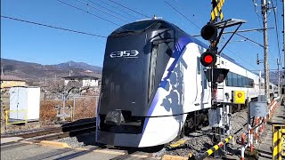 E353系 特急かいじ11号 甲府行  春日居町駅通過