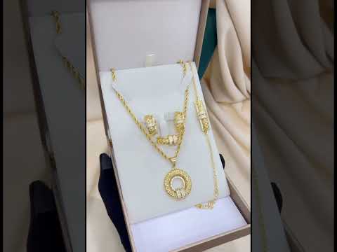 هاد الطقم كيحمق  فيه خاتم وحلقات سلسلة عريضة المبرومة وعلاقة روعةوكورميط كلشي فقط ب 100د