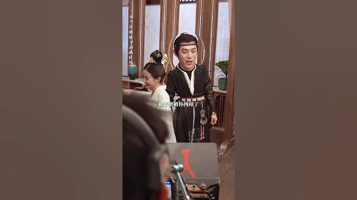 #陳鈺琪 直接耍賴抱 #王鶴棣 大腿 ，兩個人被嚇到的動作也太同步了 - 天天要聞