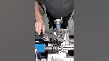 Motorized upper carriage of the lathe #Shorts