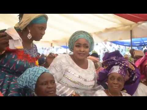 HARUNA ISHOLA DROP LOVELY MUISC FOR HON. FUNMILAYO HAS SHE GAVE LAST RESPECT TO HER MOTHER odunlade adekola movies download