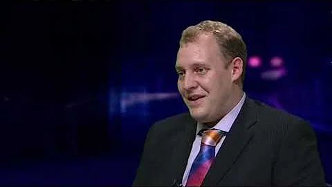 Blinky Ben Swain embarrasses himself under pressur...