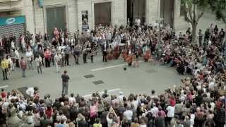 : Som Sabadell flashmob - BANCO SABADELL