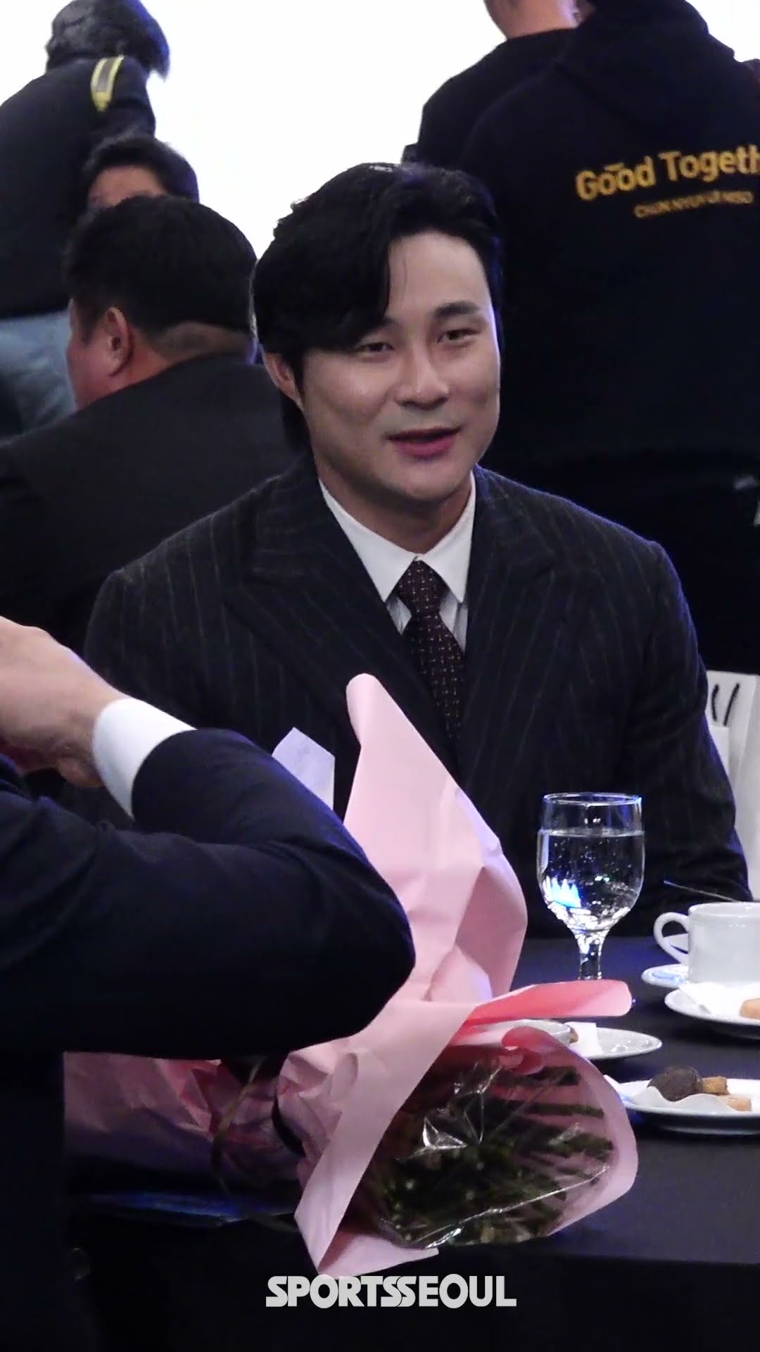 김하성-오승환-손아섭-고영표 '반가운 얼굴들과 수다타임'