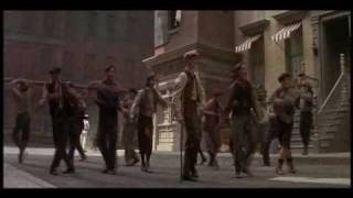 Video Carrying the banner Newsies