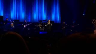 Julio Iglesias - Mammy Blue- Live-2-22-2014