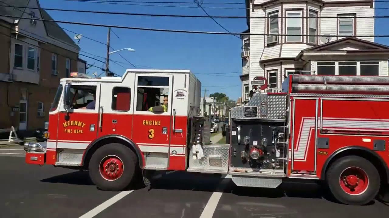 Fire Trucks Responding Code 3 Compilation Part #25 - YouTube