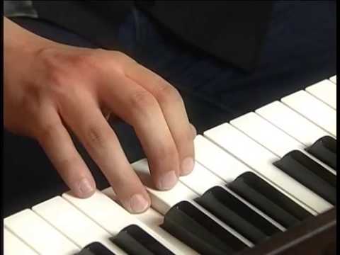Video: Dokážete sami hýbat s klavírem?