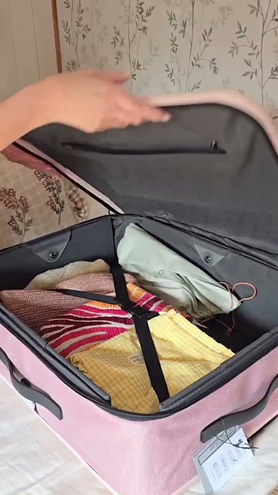 Can you believe this is a suitcase?!Yep — it hangs in my closet like a shirt. #suitcase #jollying