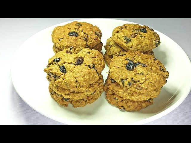 How to Make Oatmeal Raisin Cookies class=