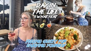 WHAT I EAT & DAY IN THE LIFE // Feeling Guilty For Enjoying Yourself