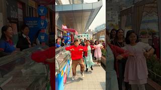 Billi Na Dance Kia in Public 🤣🤣 | Aayush #comedyvideo #viral #funny