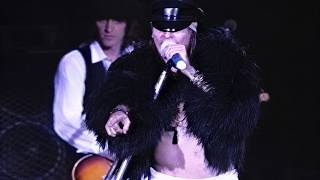 O tumultuado início da turnê Use Your Ilusion do Guns N' Roses em 1991