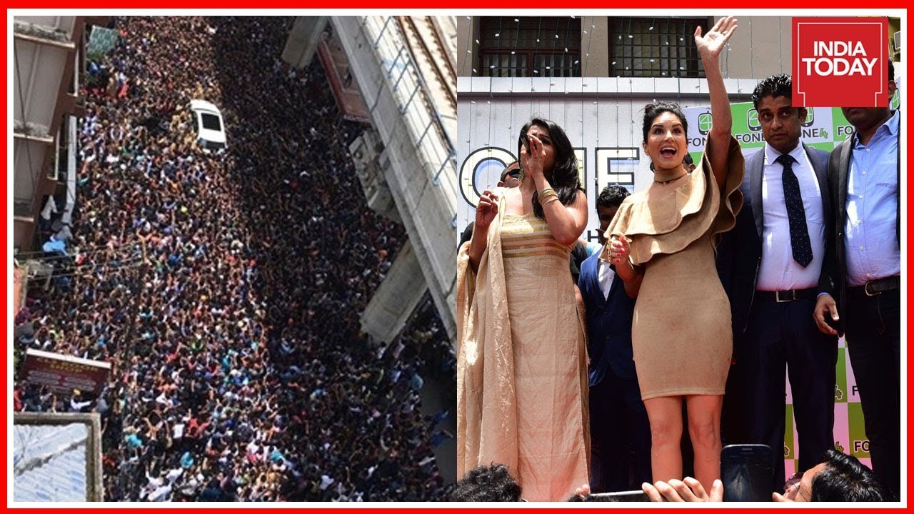 Kochi Goes Crazy For Sunny Leone