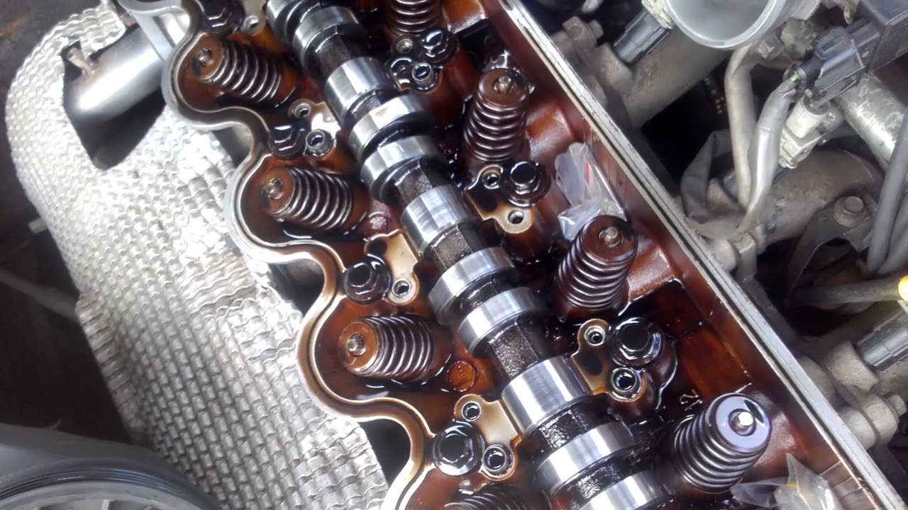 Some tips when changing cams in AU falcon 4.0  power steering bracket hidden  bolts