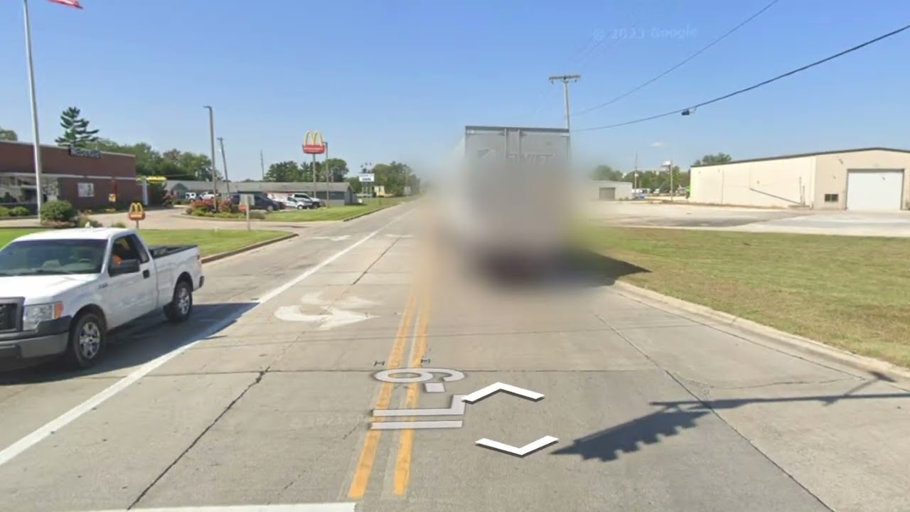 Street Viewing IL-47 On Apple Maps