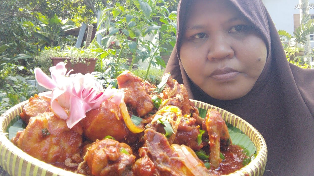 resepi buat ayam masak merah ala kenduri by kak Nur@tip gabung 2 tomato or