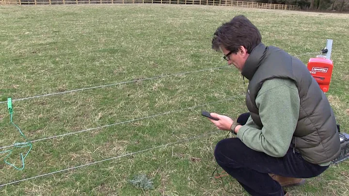 How to use a Voltmeter | Electric Fencing | Rappa