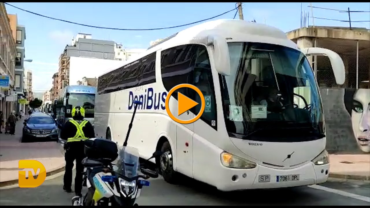 Una flota de autobuses acompañan a Pedro Durá en su funeral