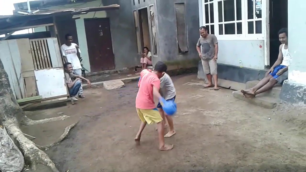 Petinju lucu dari jerbus