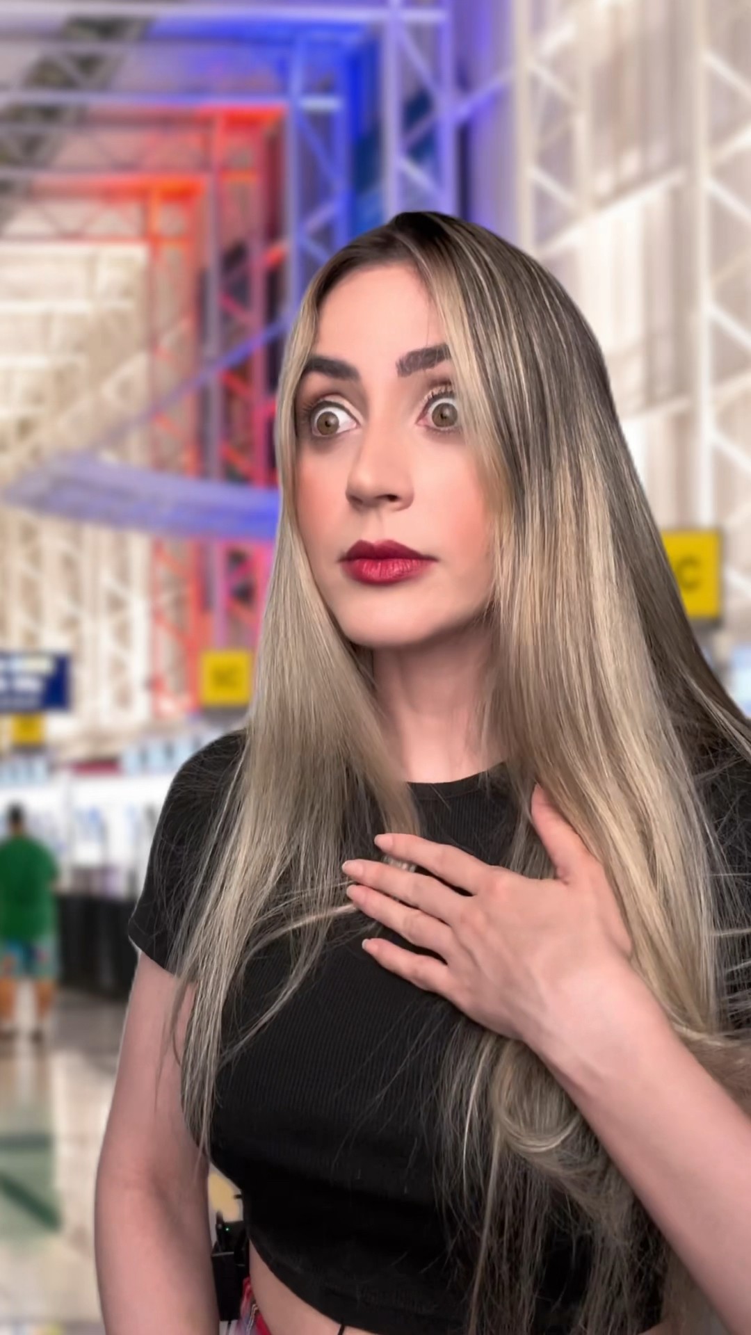 Como se fala "aeromoça" em espanhol?