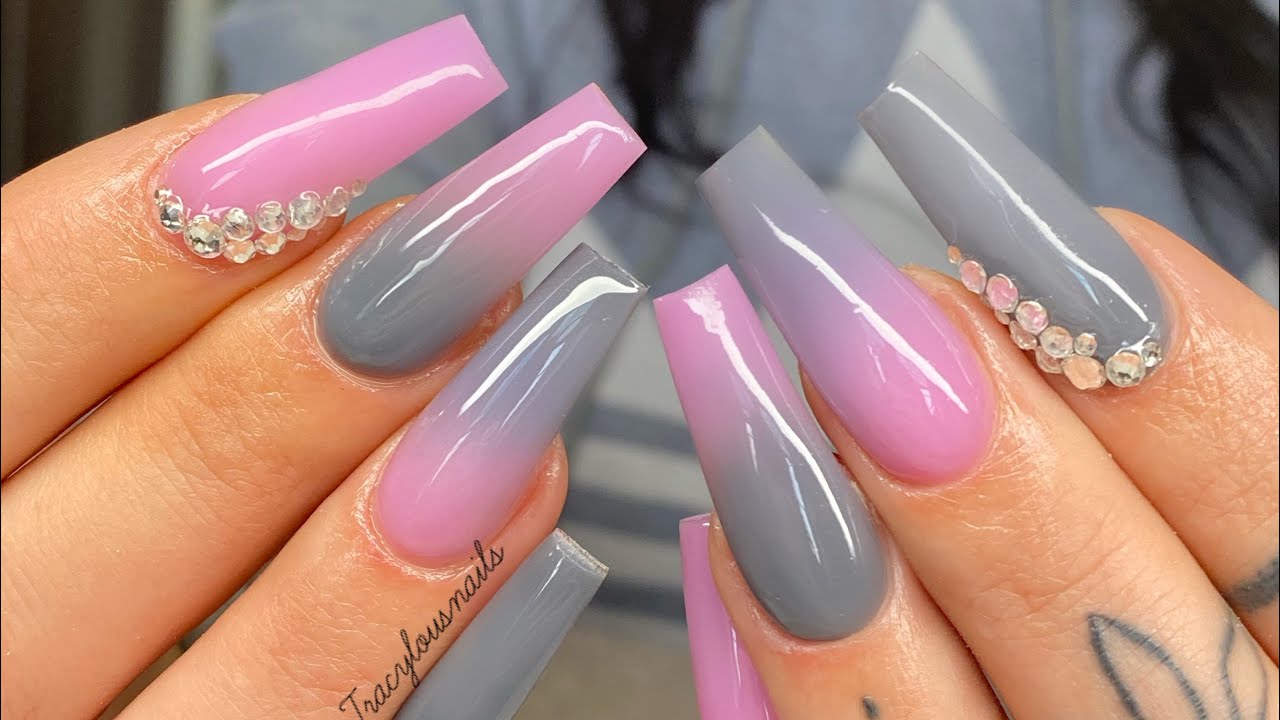 5. Grey and Black Matte Ombre Nails - wide 7