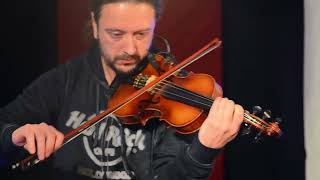 Video thumbnail of "Vuprem oči  traditional"