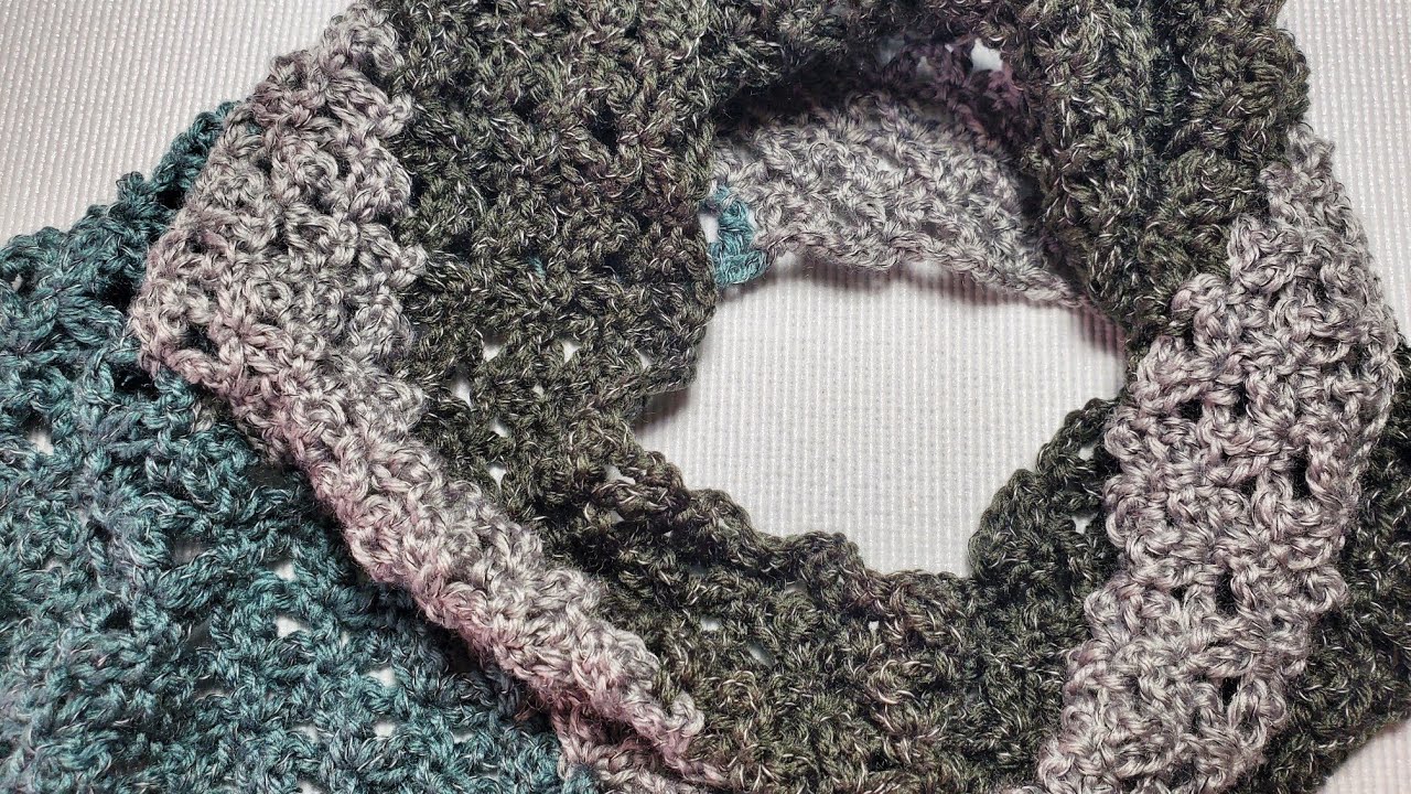 【かぎ針編み】【100均毛糸】CROCHET TRIANGULAR NECK WARMER FOR BEGINNERS TUTORIAL