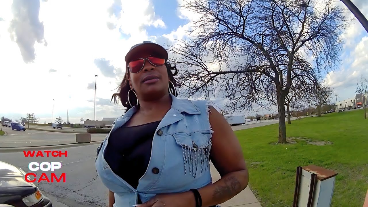 Police Surprise Woman After She Steals $1,000 Worth of Lululemon