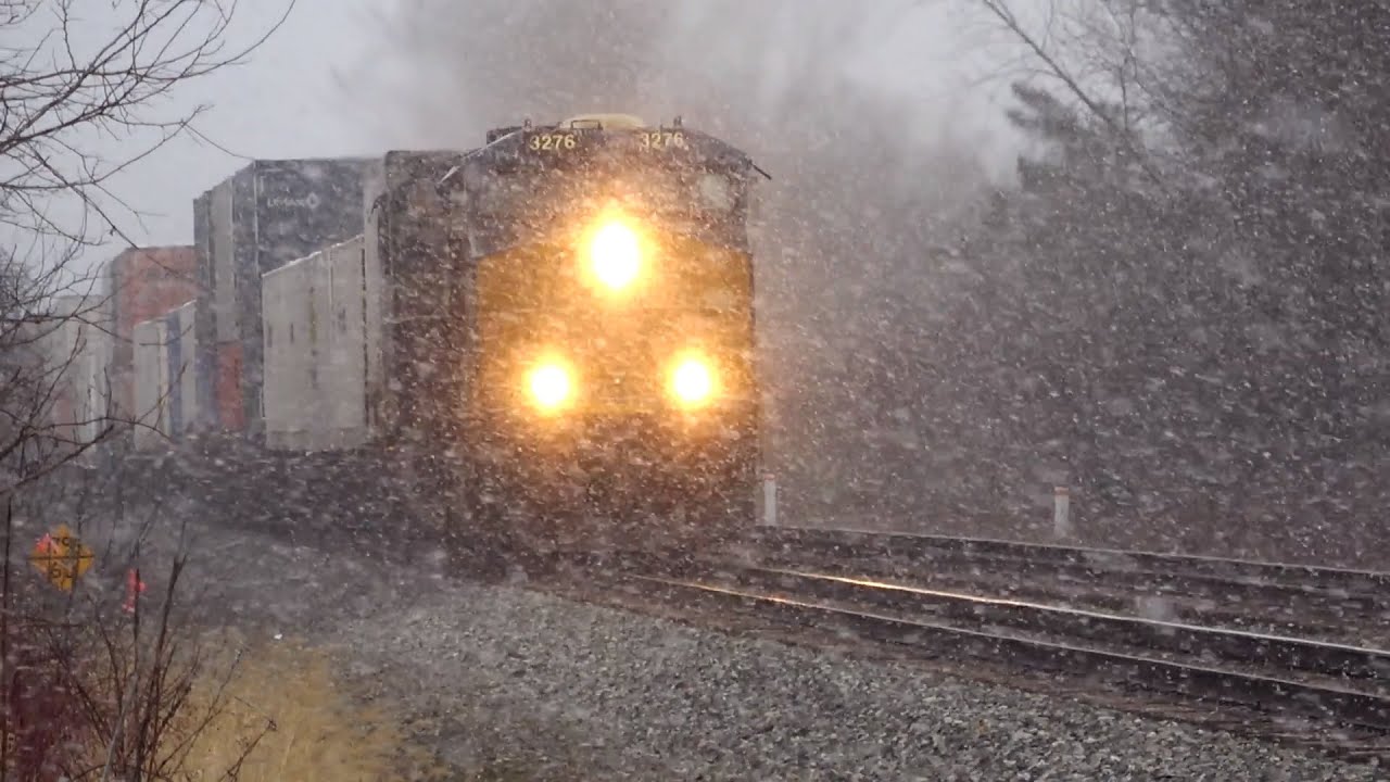 I Was Gonna Film A CSX Train Then This Happened! CSX Train In The Snow! Big Tanker Train! + More!