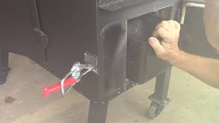 Old Country Insulated Gravity Fed Smoker Ash Collector Mod