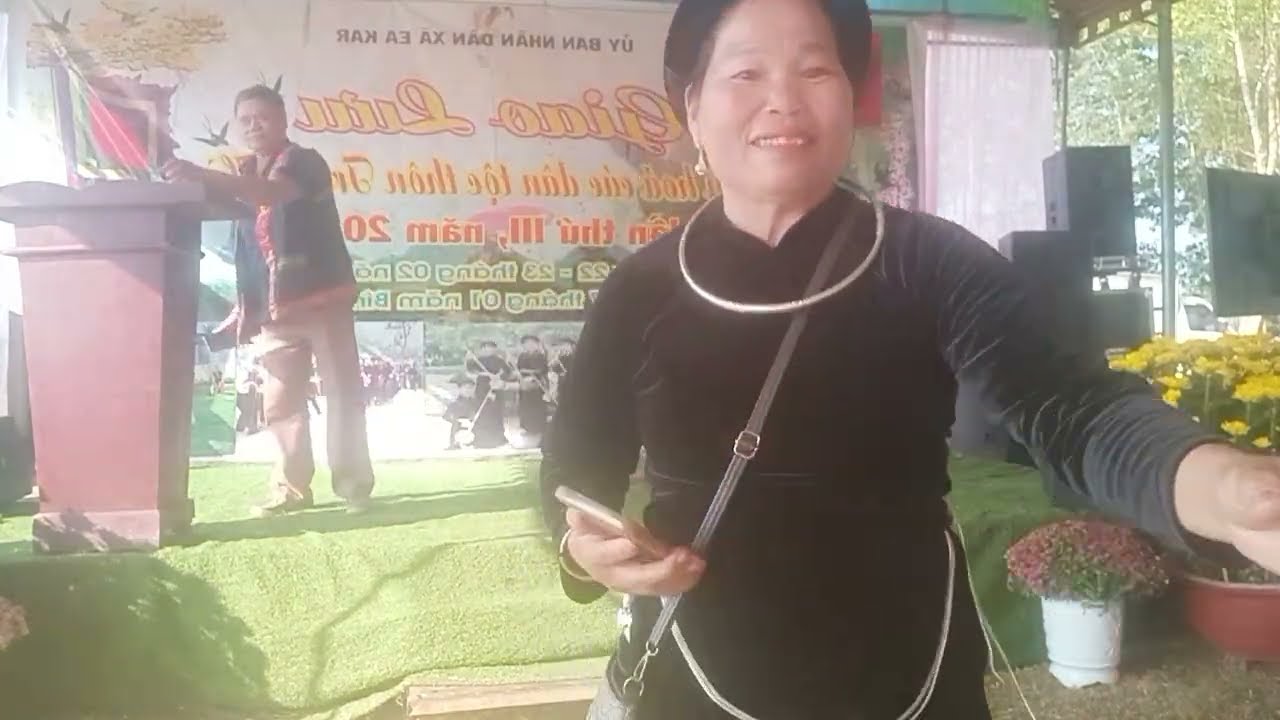 Hát giao lưu đối đáp Hoàng lương và Hoàng môn rất hay