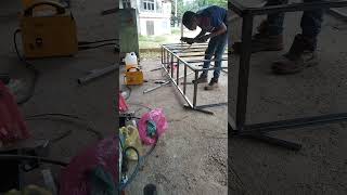 Rak Besi Hollow Dan Besi Angel,Saiz Tinggi 8 Kaki,Panjang 8 Kaki,Lebar 18 Inci..