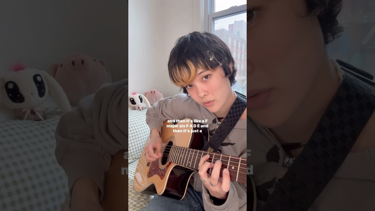 this is a little tutorial on how to play the intro & verse for my song “Dumb Feeling” ~☆🚃