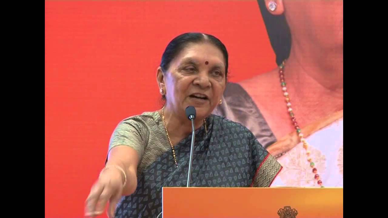 Guj CM directs officials at the valedictory session of 3 day Chintan Shibir