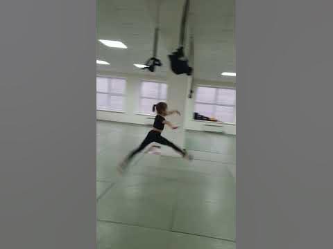 Прыжок в шпагат. - YouTube