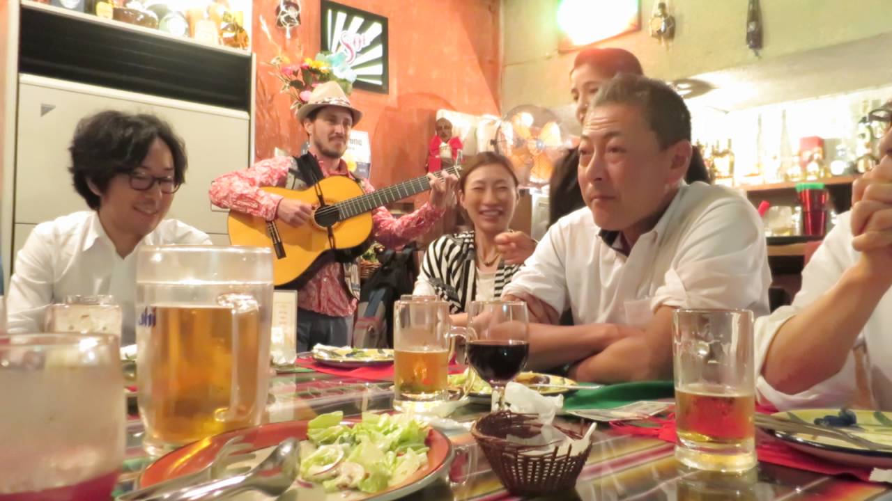 フォンダ・デ・ラ・マドゥルガーダ （FONDA DE LA MADRUGADA） - YouTube