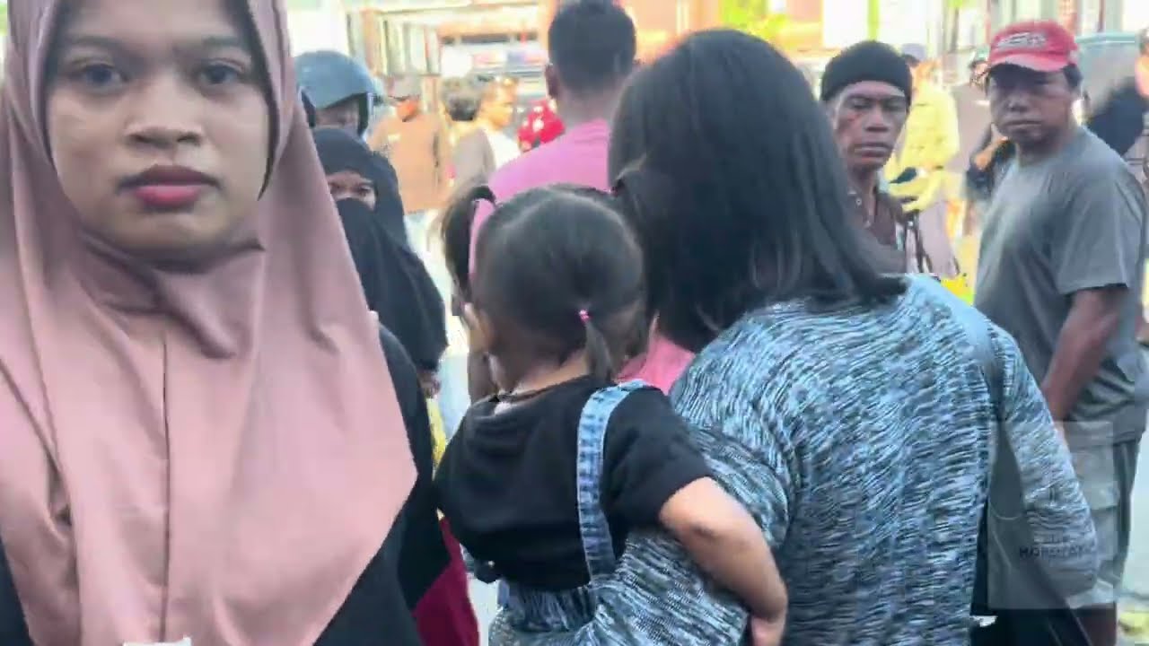 Sunrise dari Perjalanan KM Aksar Saputra 09 hingga Sandar Pelabuhan Ternate