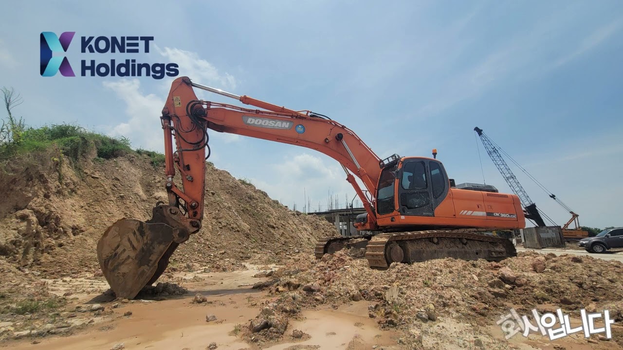 중고 굴삭기, 건설기계 컨테이너 베트남 수출과정 중 베트남에서 컨테이너 하역 후기/굴삭기 수출문의 ㈜코넷홀딩스