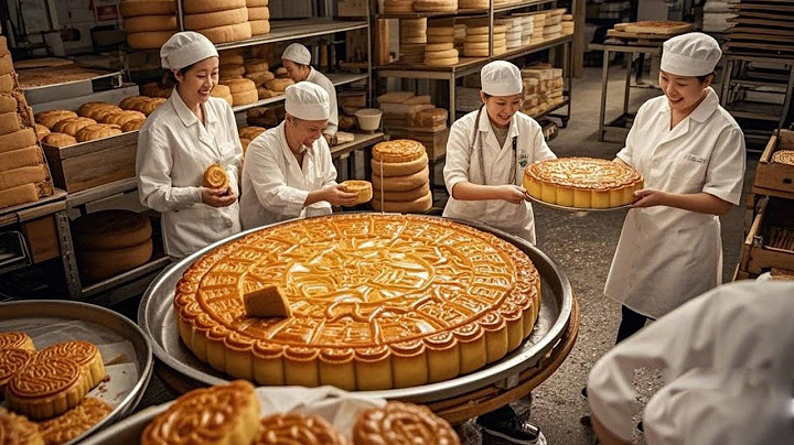 How Many Workers In The Mooncake Factory Are Slacking Off?#Mooncake #Chinesecake #Food