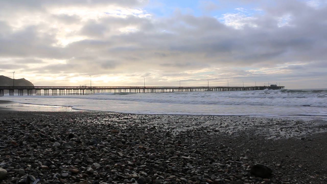 Avila Beach Surf Crashing on the Rocks 1102016 YouTube