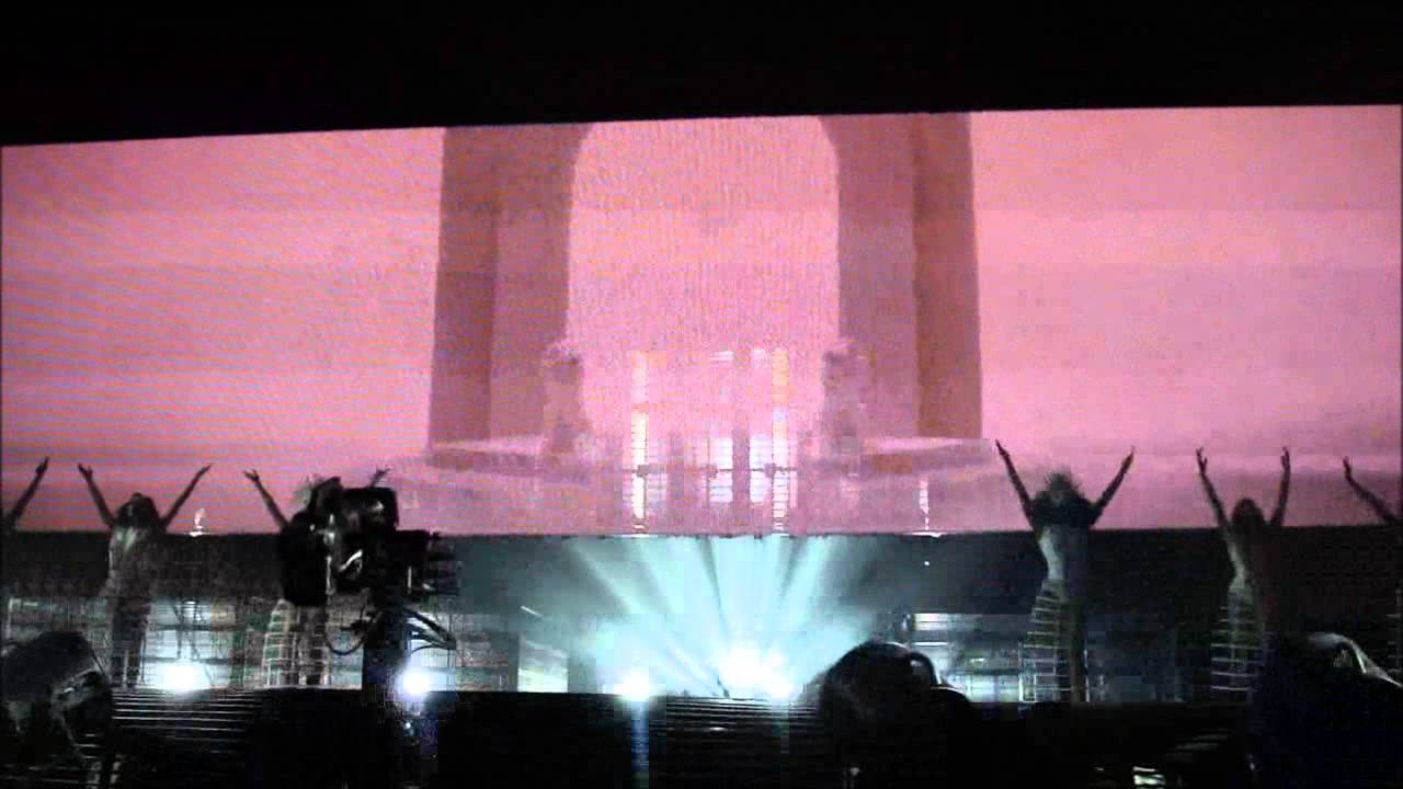 Beyoncé - I Been On (Intro) & Run the World (Girls) (Live in Zurich)