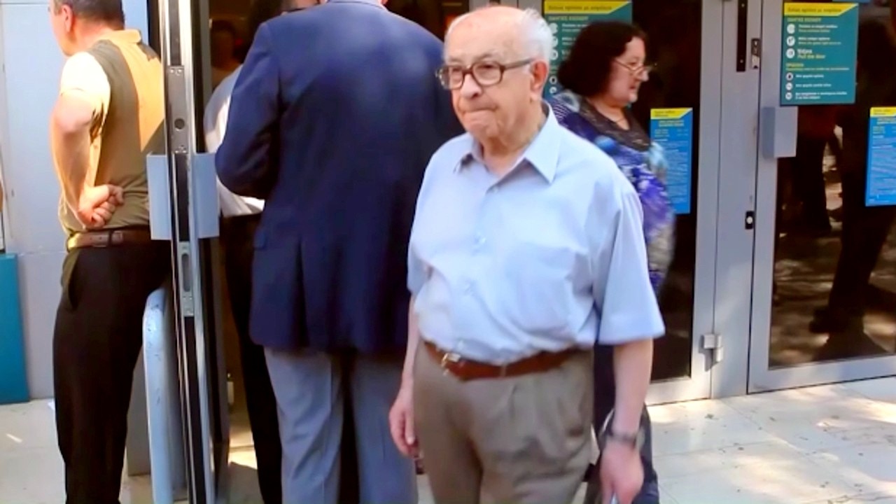 Retraites : va-t-on droit dans le mur ?