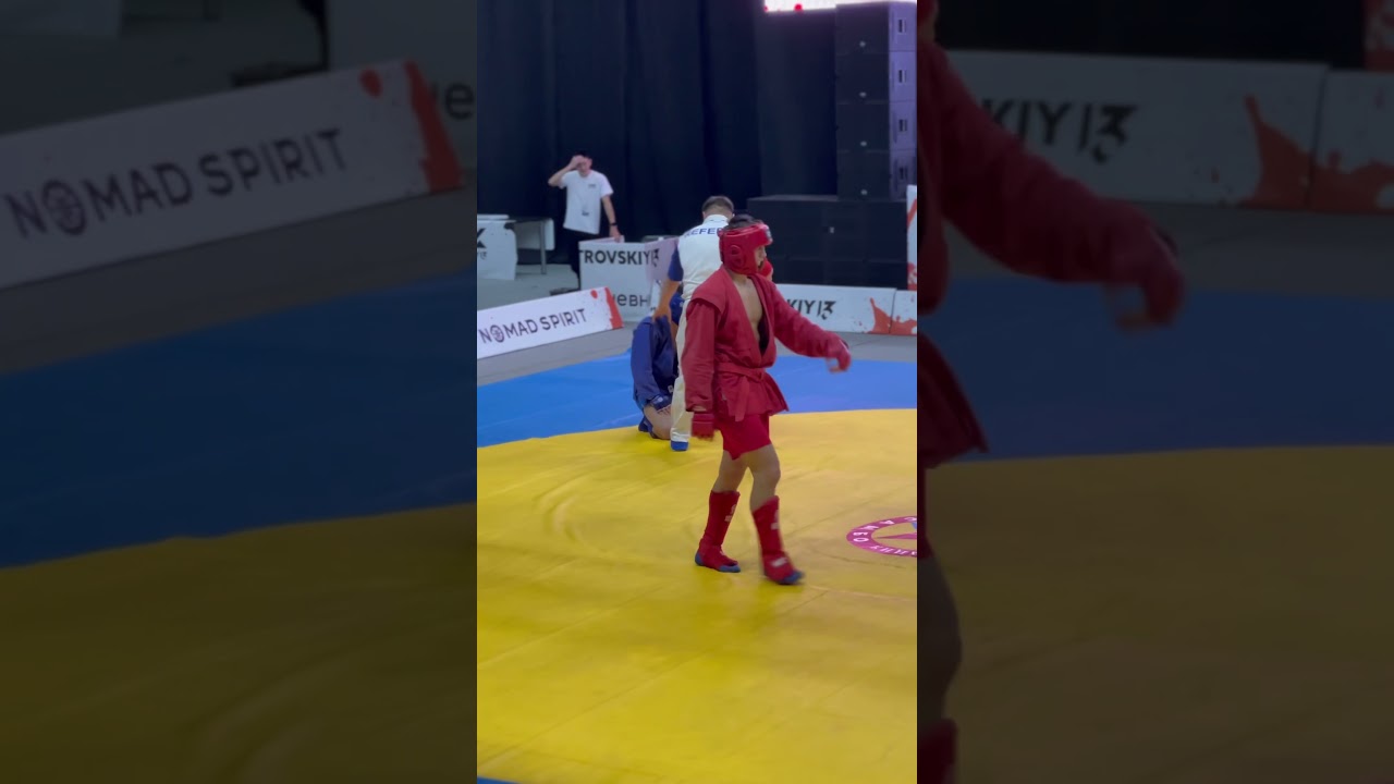 Красивый нокдаун с колена🔥👍🏻 