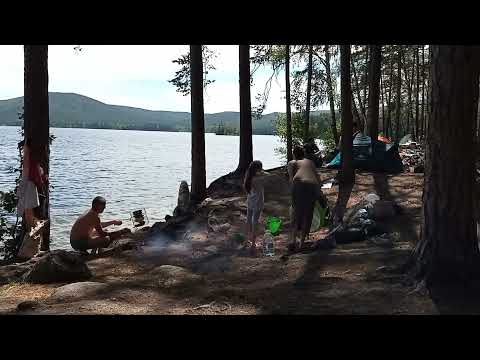 Video: Ved Lake Turgoyak Vil Turister Utforske Den Lokale Stonehenge - Alternativt Syn